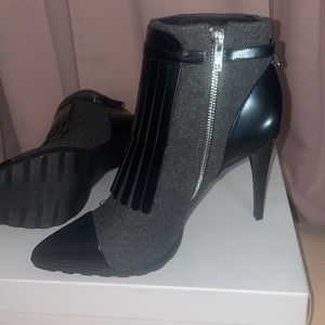 Sexy Calvin Klein heeled ankle booties